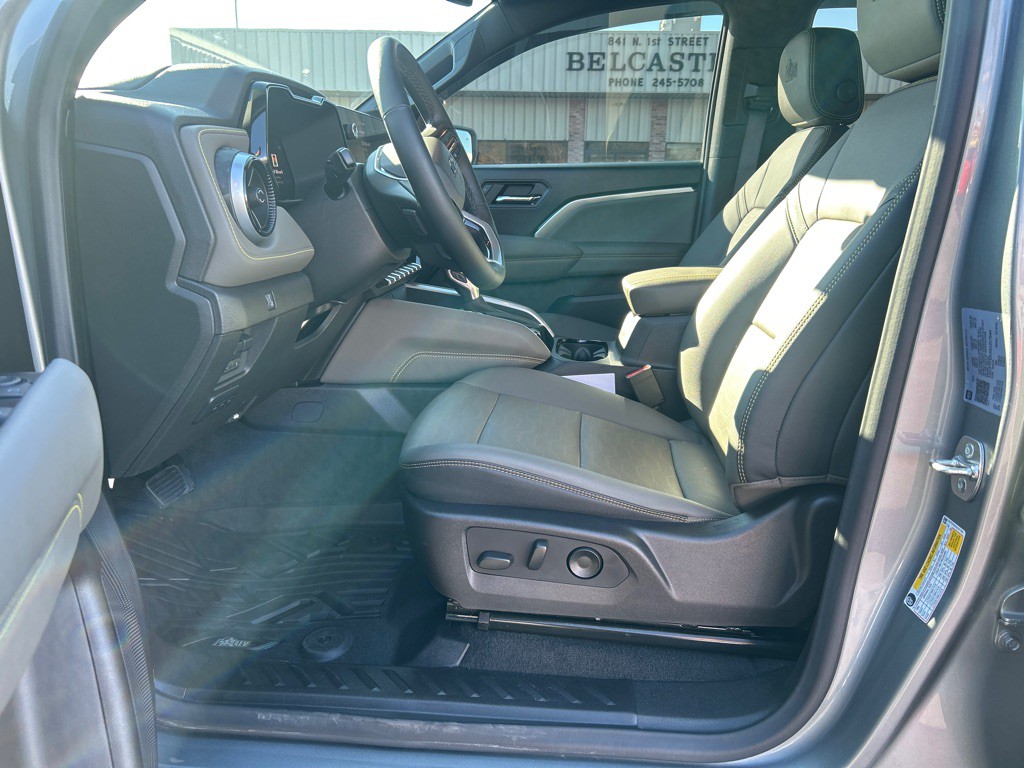 2025 Chevrolet Colorado Image 12