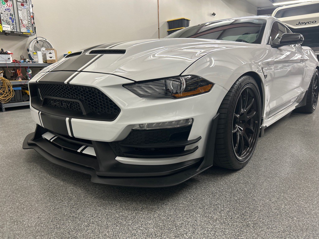 2021 Ford Mustang Image 2