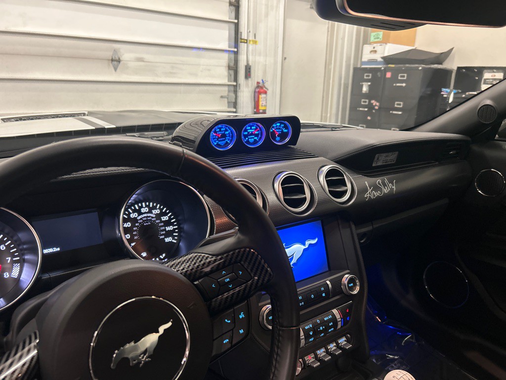 2021 Ford Mustang Image 12