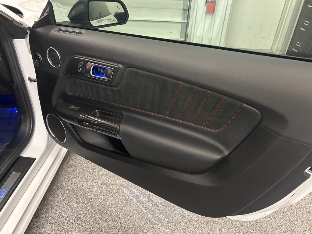 2021 Ford Mustang Image 19