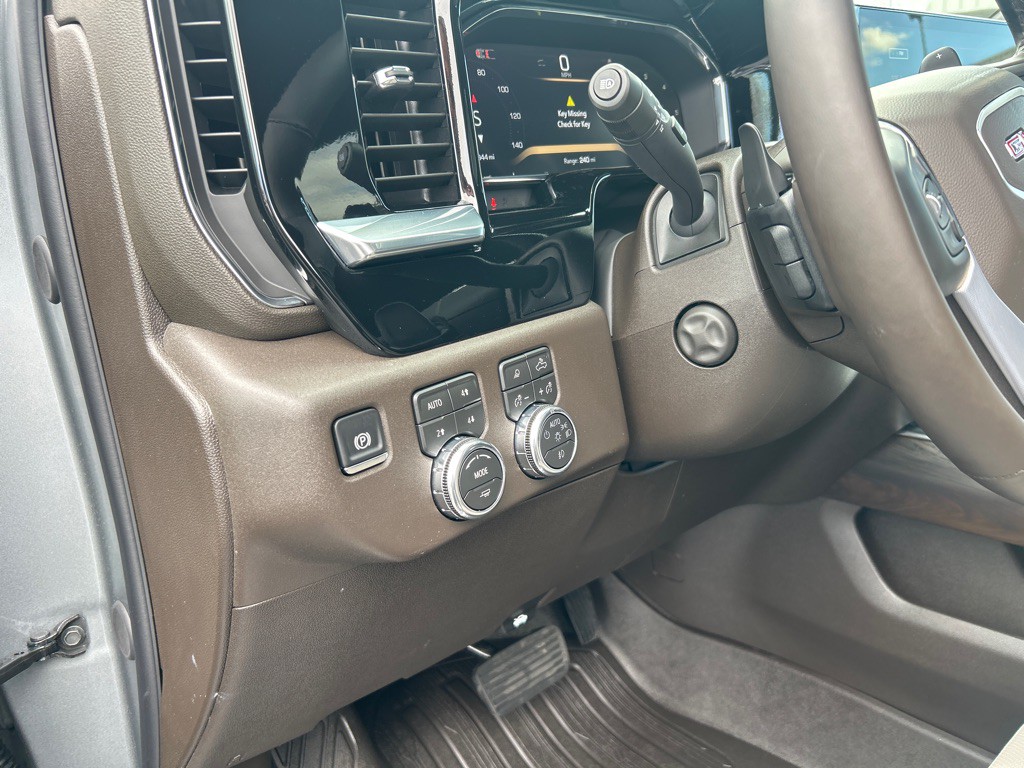 2026 GMC Sierra Image 21
