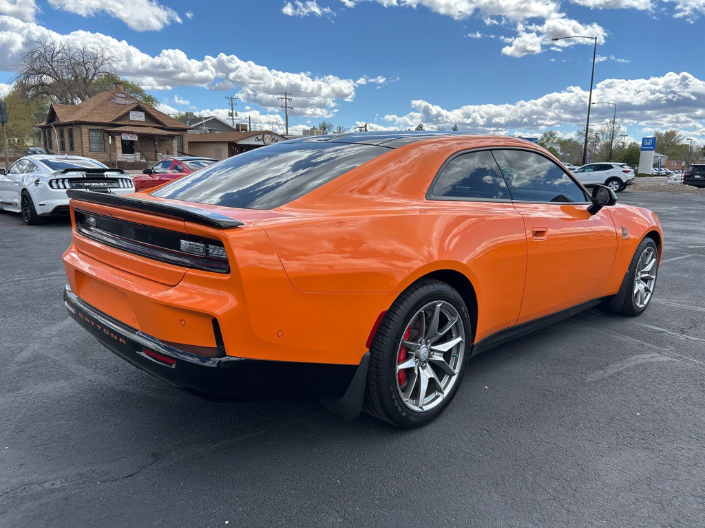 2025 Dodge Charger Image 8