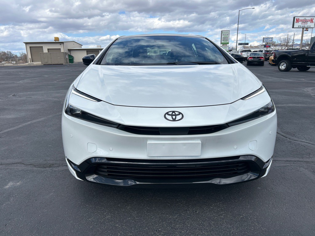 2025 Toyota Prius Image 3