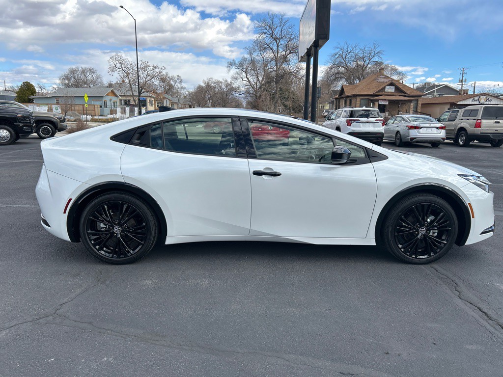 2025 Toyota Prius Image 5