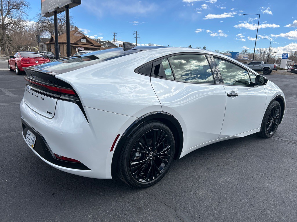 2025 Toyota Prius Image 6