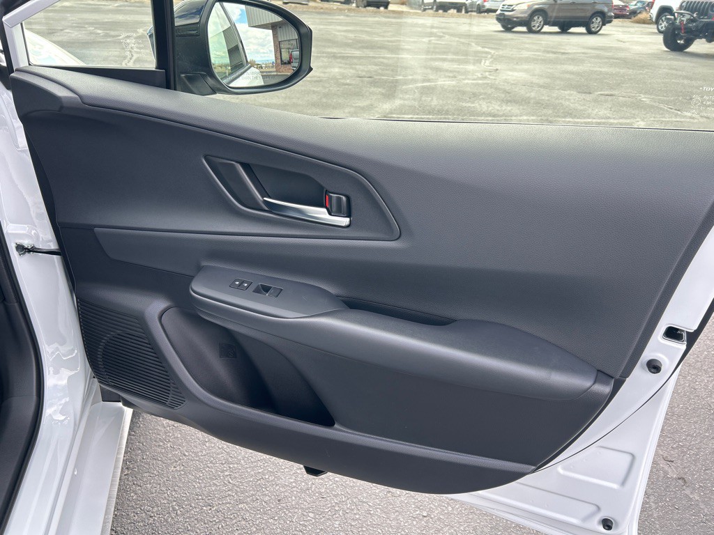 2025 Toyota Prius Image 10