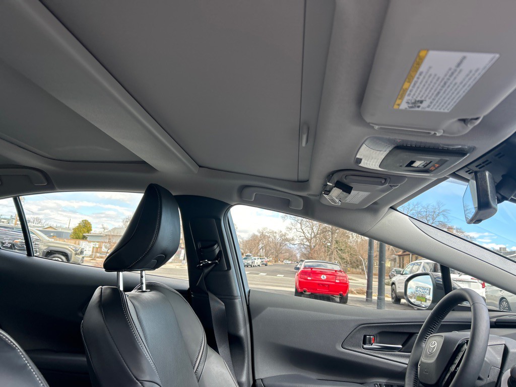 2025 Toyota Prius Image 13