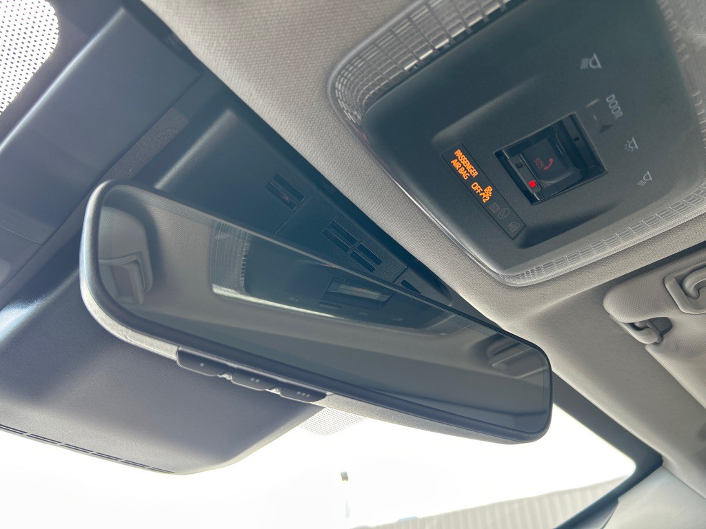 2025 Toyota Prius Image 26