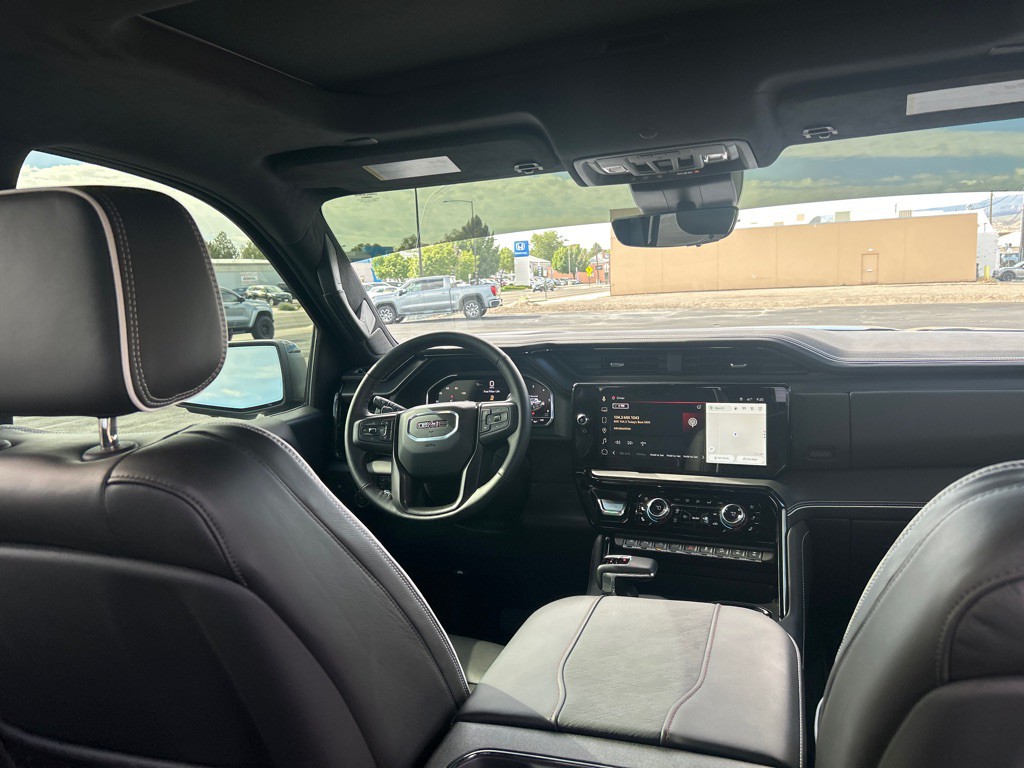 2025 GMC Sierra Image 18
