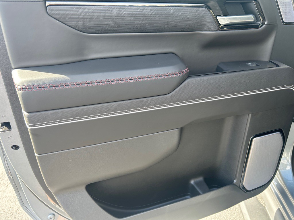 2025 GMC Sierra Image 20