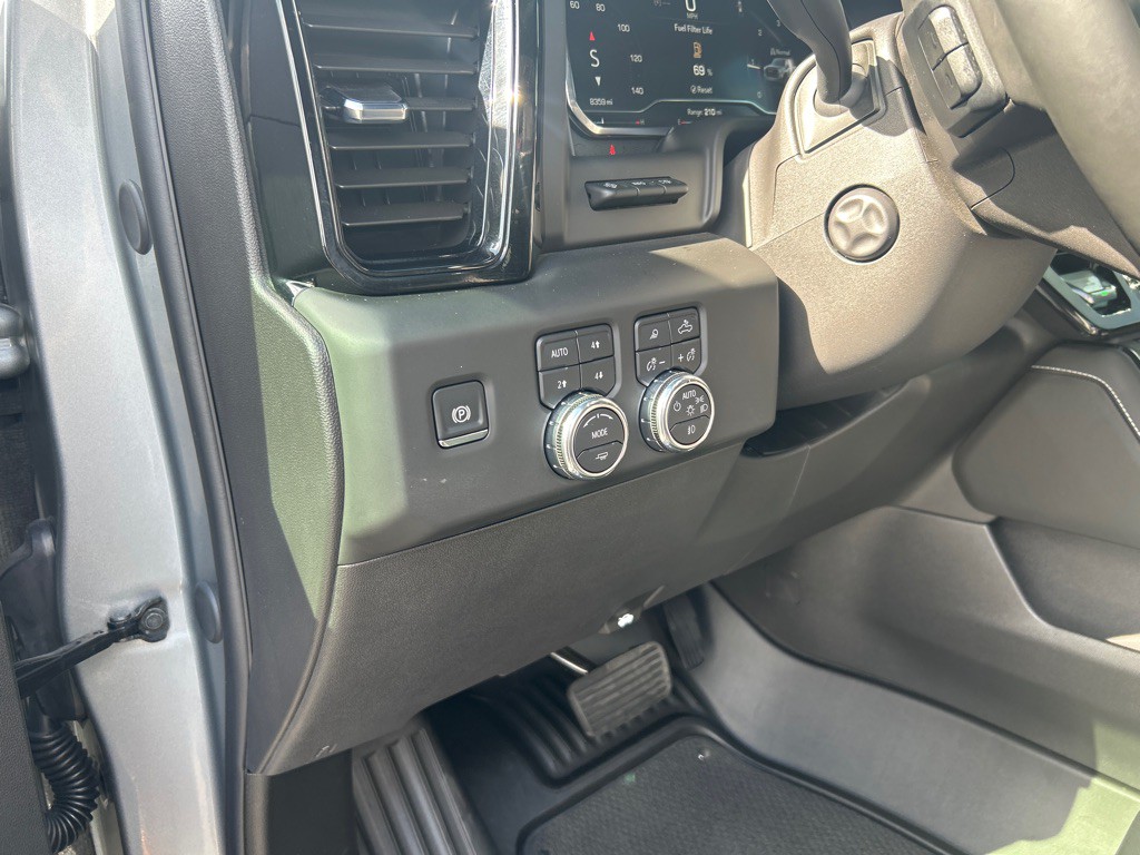 2025 GMC Sierra Image 24