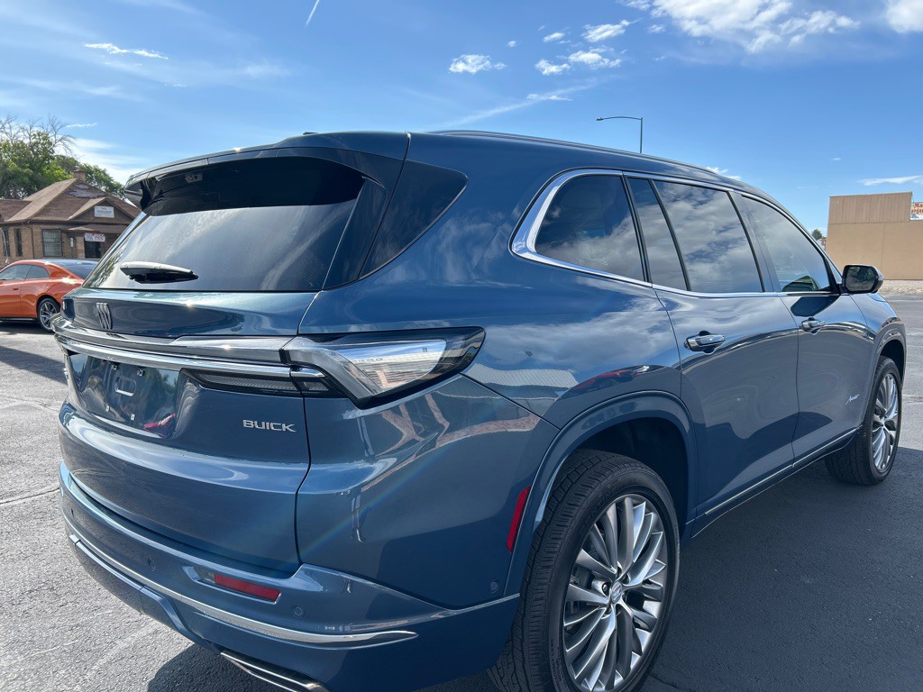 2026 Buick Enclave Image 6