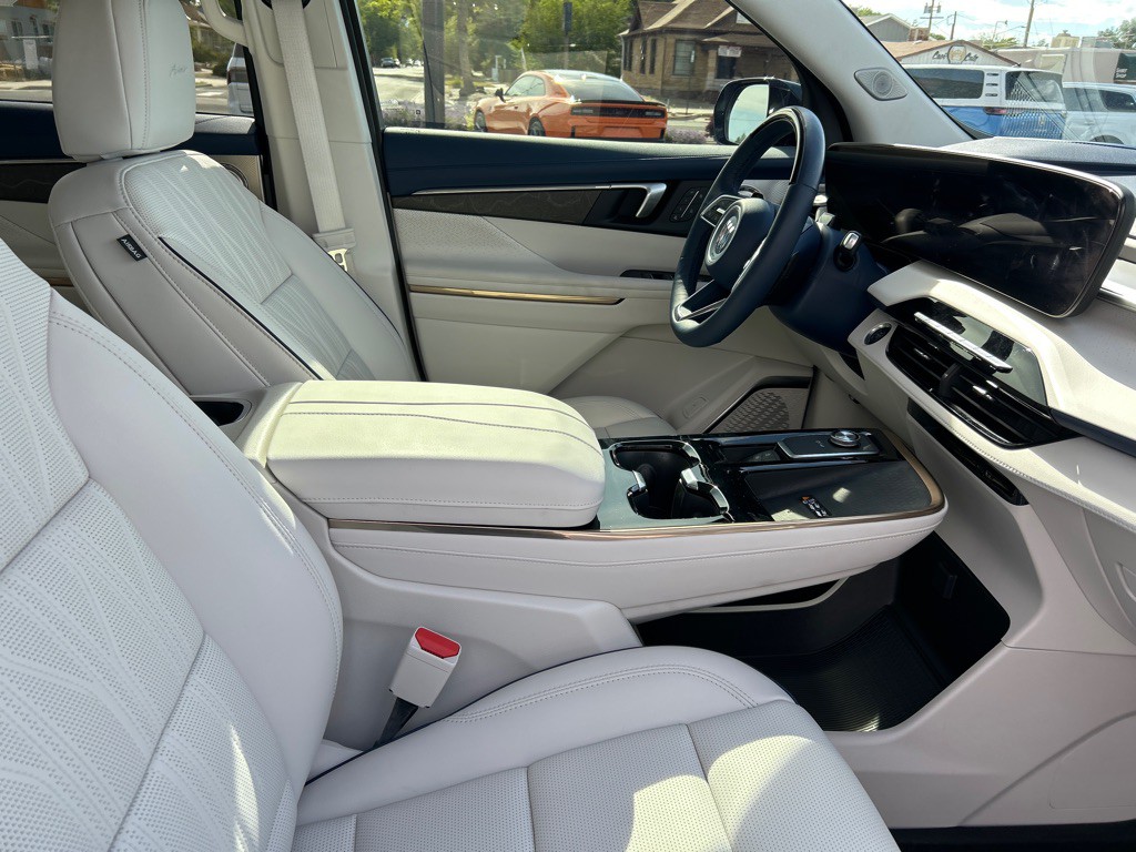 2026 Buick Enclave Image 14