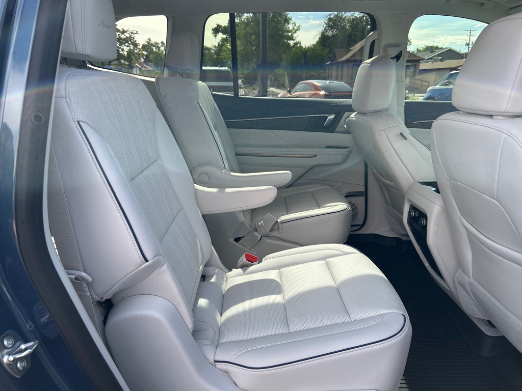 2026 Buick Enclave Image 17