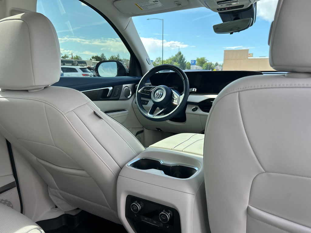 2026 Buick Enclave Image 18