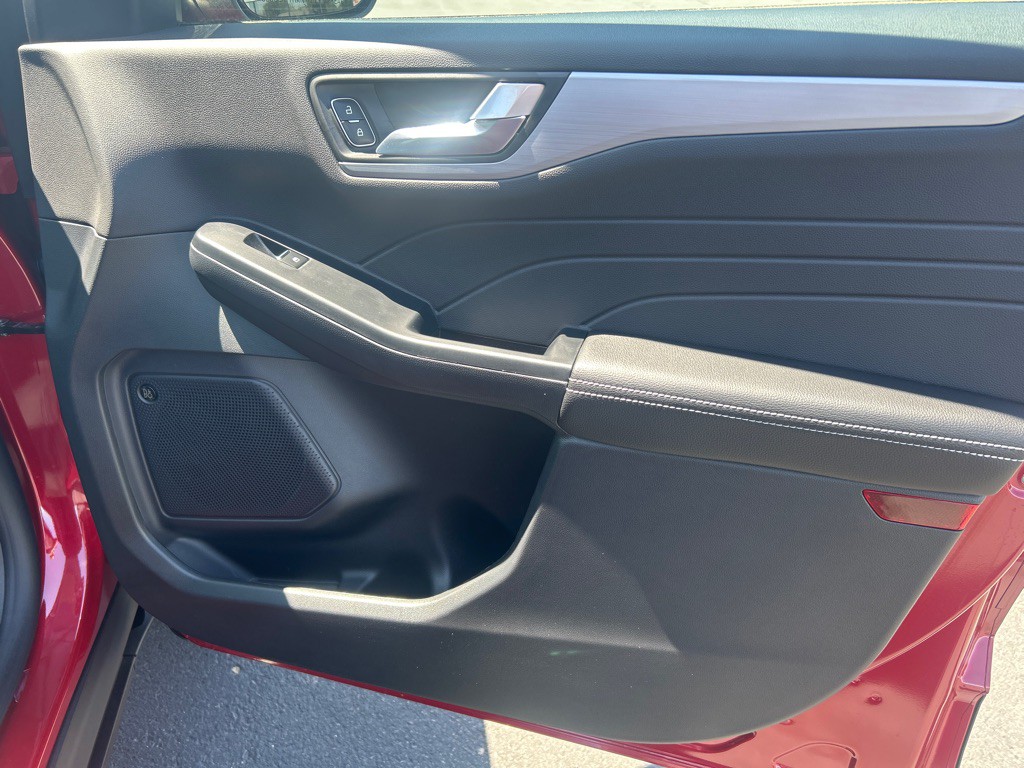 2026 Ford Escape Image 9