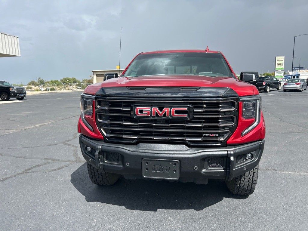 2023 GMC Sierra Image 3