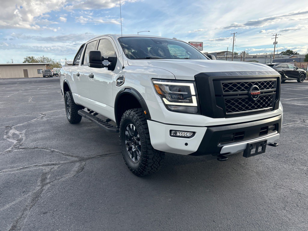 2021 Nissan Titan Image 4