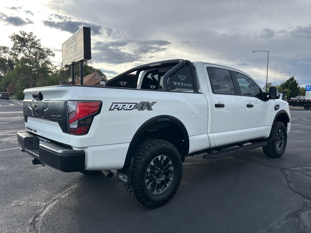 2021 Nissan Titan Image 6