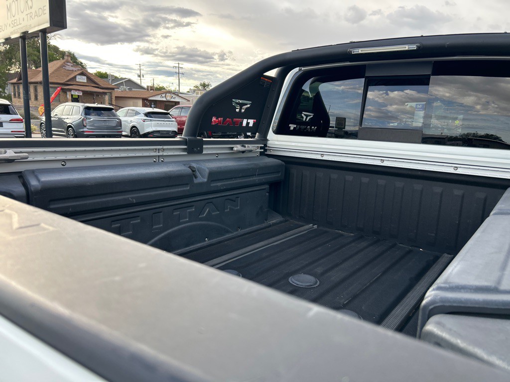 2021 Nissan Titan Image 10