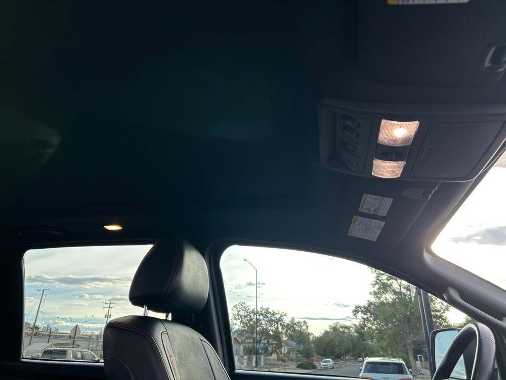 2021 Nissan Titan Image 13