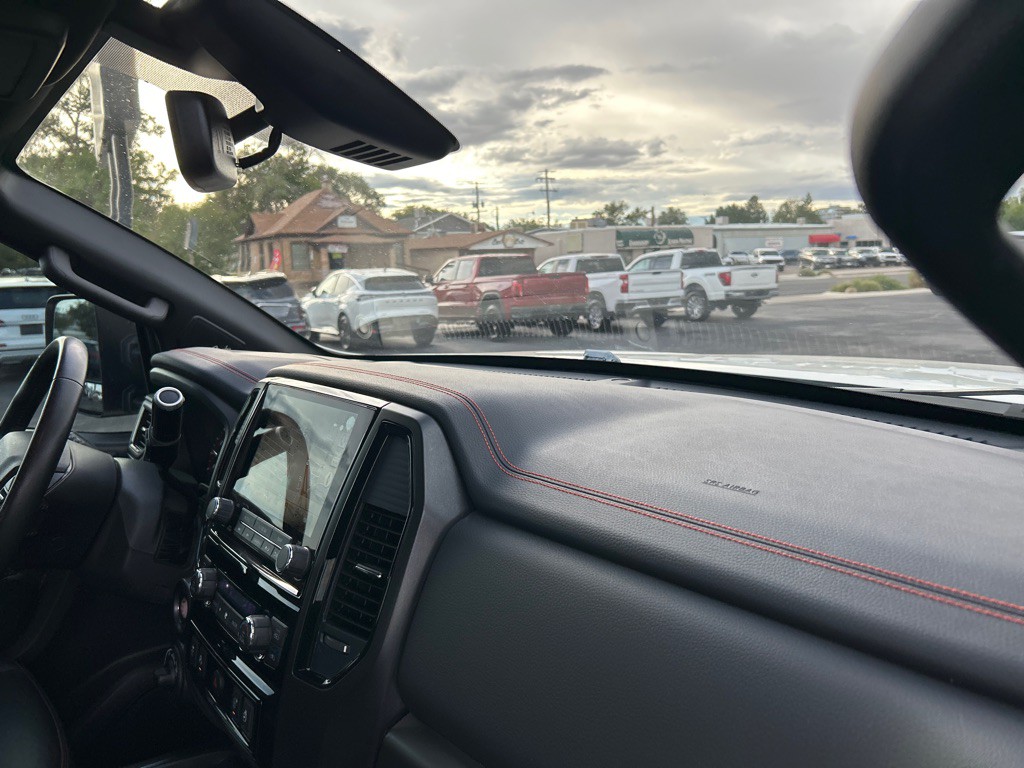2021 Nissan Titan Image 14