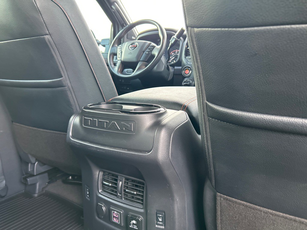 2021 Nissan Titan Image 17