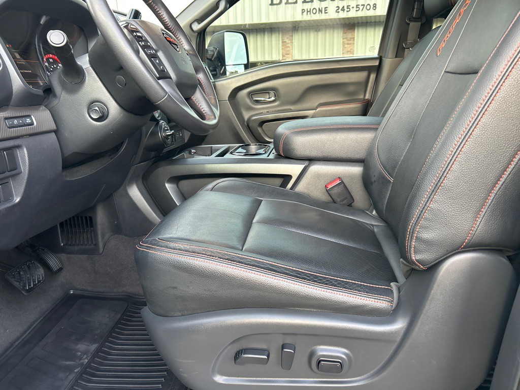 2021 Nissan Titan Image 22