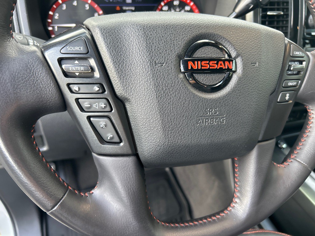 2021 Nissan Titan Image 25