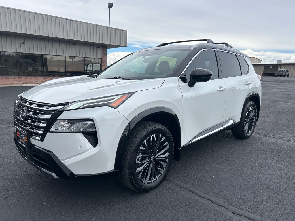 2026 Nissan Rogue Image 2