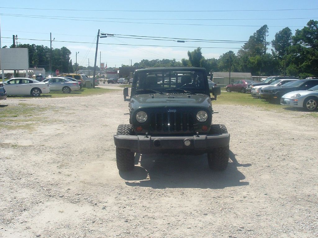 2011 Jeep Wrangler Image 4