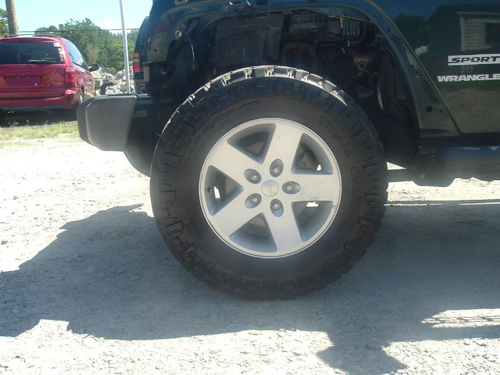 2011 Jeep Wrangler Image 6