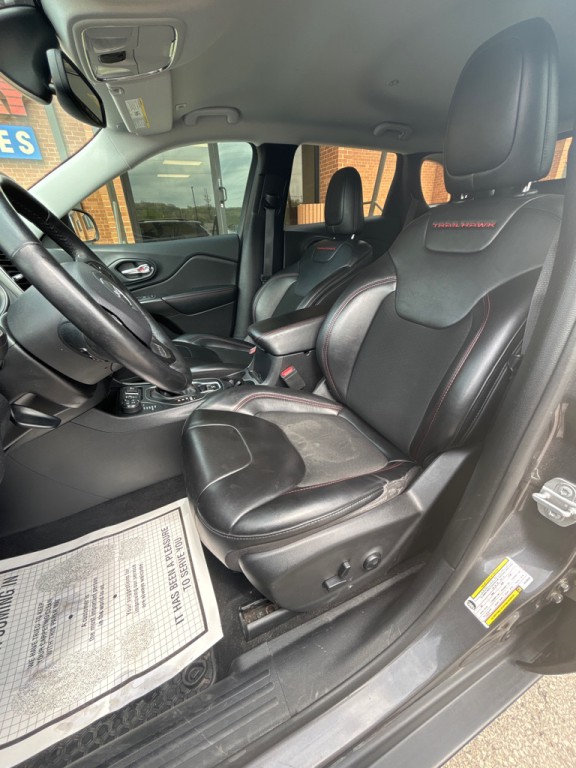 2019 Jeep Cherokee Image 10