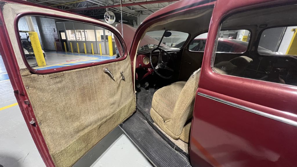 1938 Ford Standard 2dr Sd Image 19