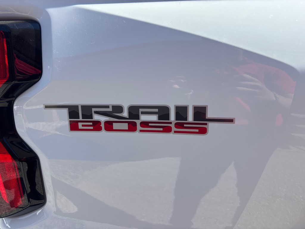 2025 Chevrolet Colorado Image 9