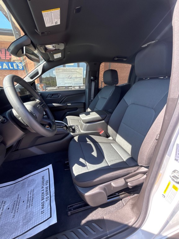 2025 Chevrolet Colorado Image 17