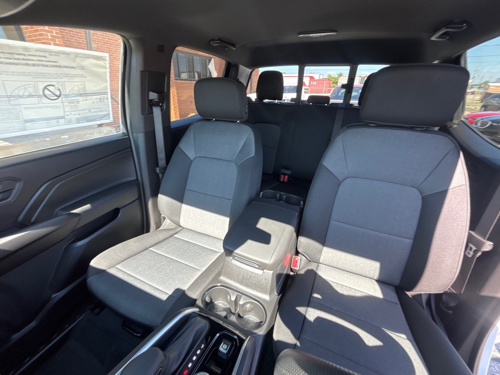2025 Chevrolet Colorado Image 18