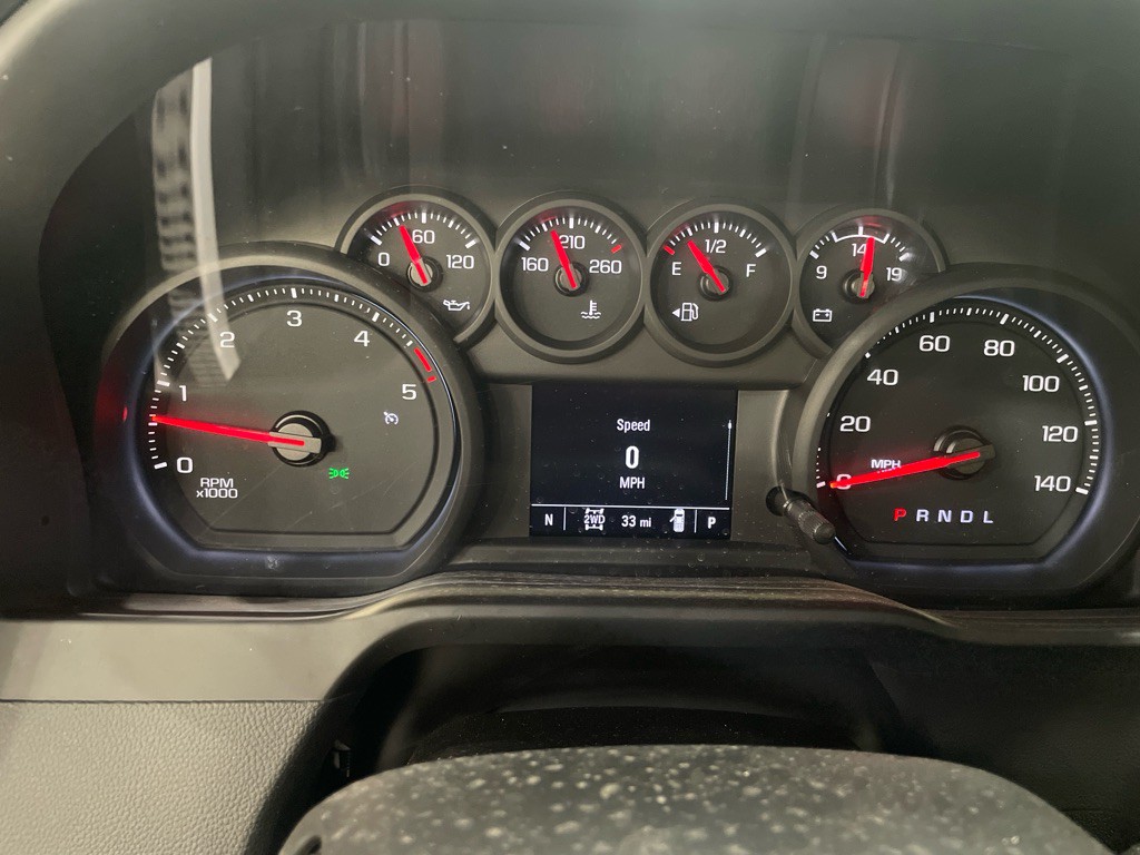 2025 Chevrolet Silverado 1500 Image 2