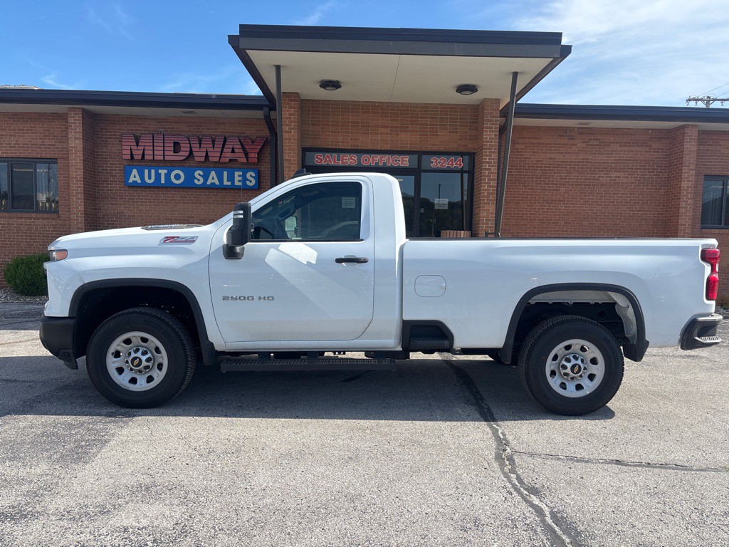 2025 Chevrolet Silverado 1500 Image 3