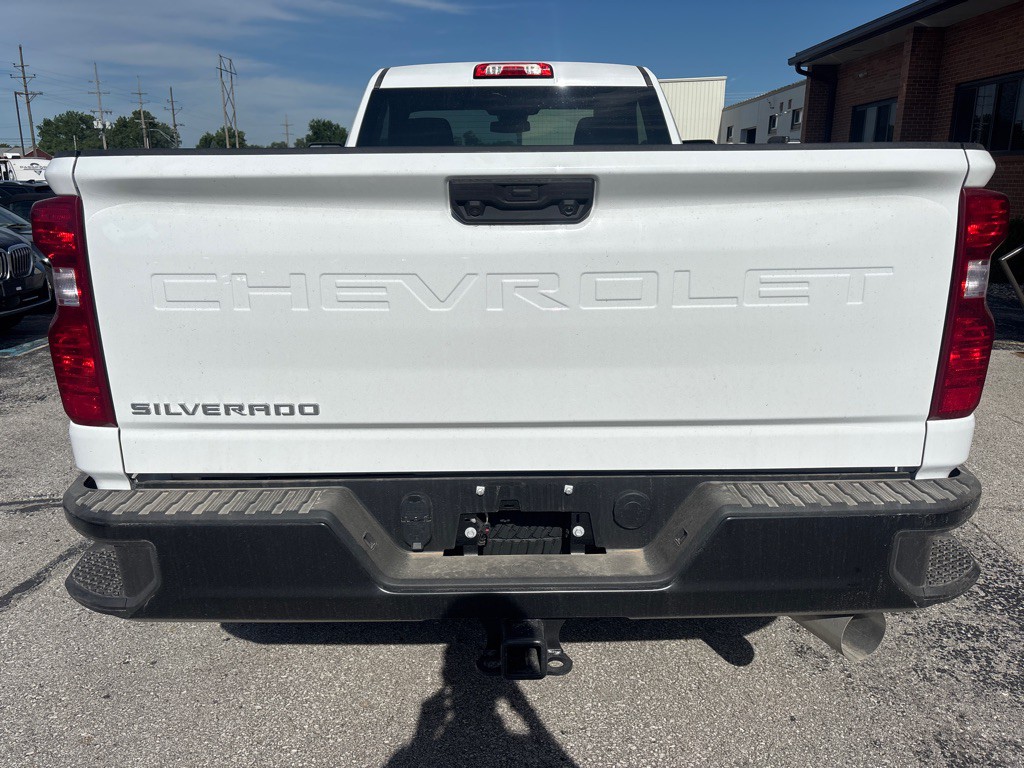 2025 Chevrolet Silverado 1500 Image 9