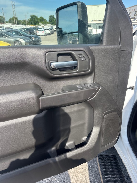2025 Chevrolet Silverado 1500 Image 13
