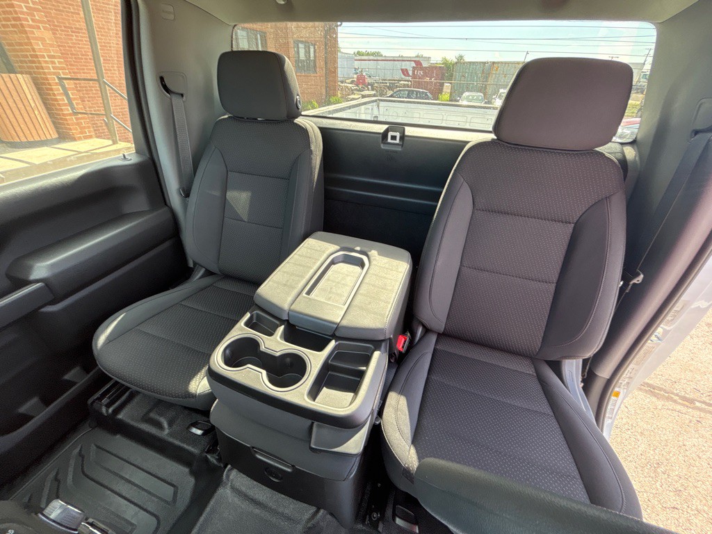 2025 Chevrolet Silverado 1500 Image 16