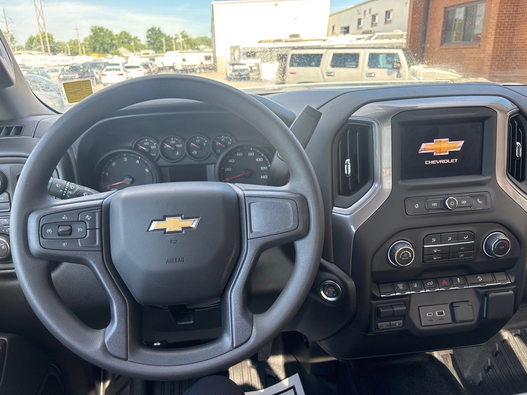 2025 Chevrolet Silverado 1500 Image 18