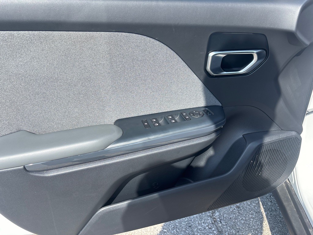 2025 Kia K4 Image 10