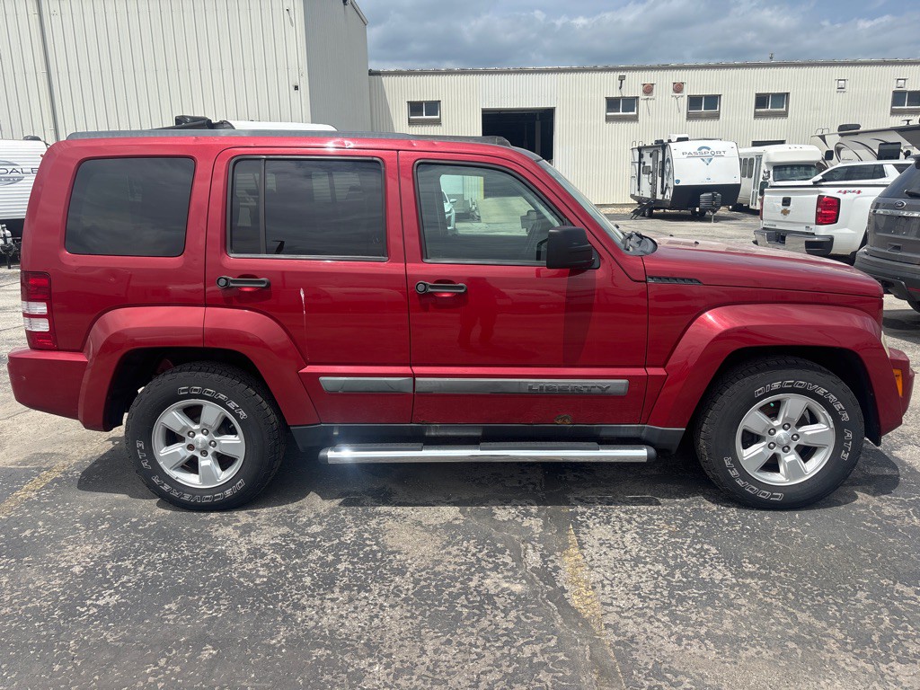 2010 Jeep Liberty Image 7