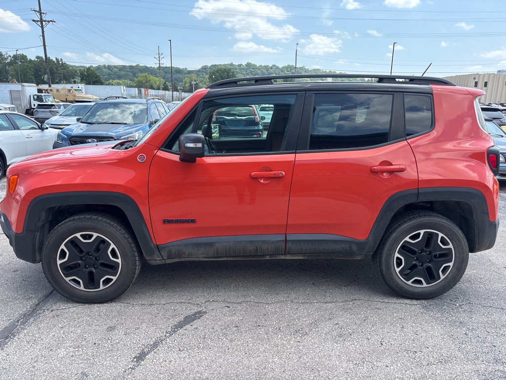 2016 Jeep Renegade Image 1