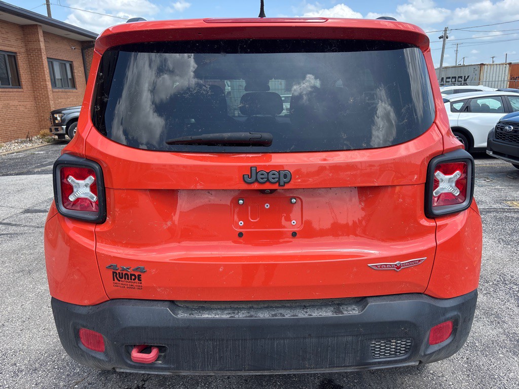 2016 Jeep Renegade Image 9