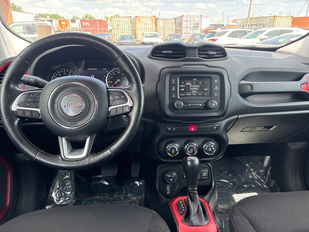 2016 Jeep Renegade Image 19