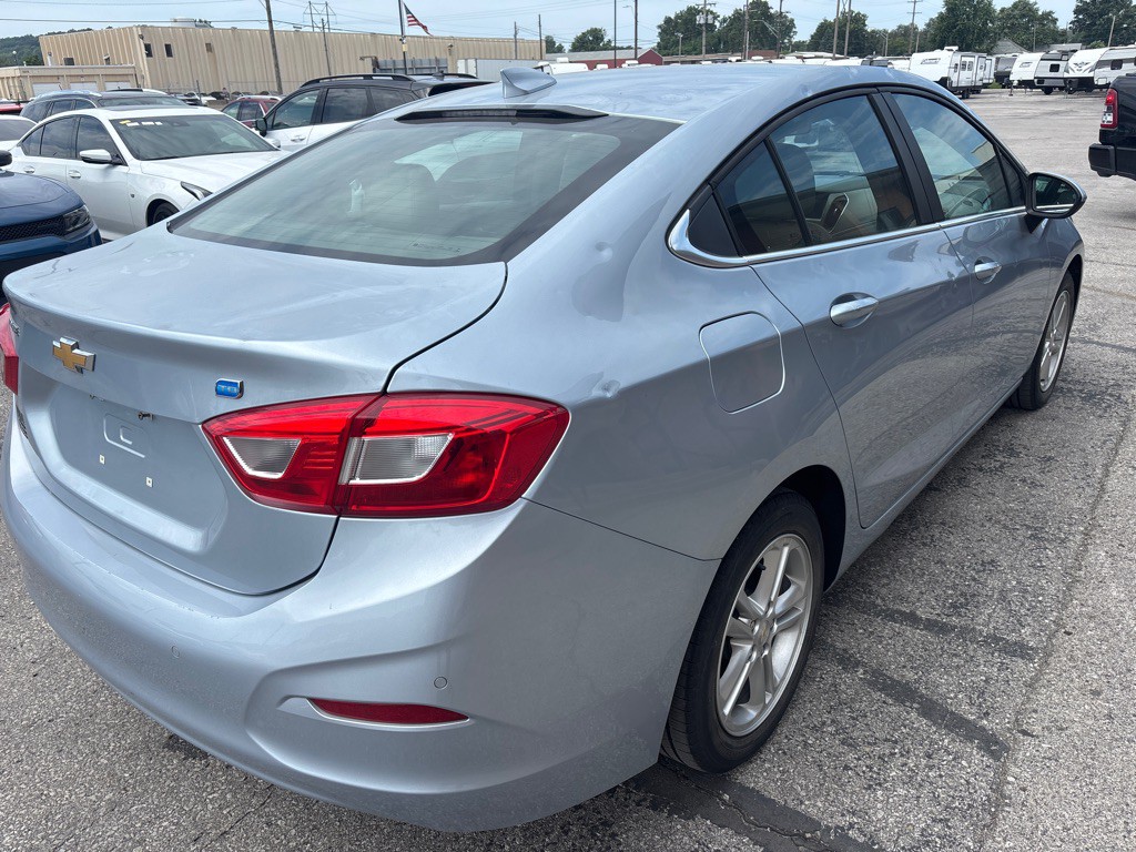 2017 Chevrolet Cruze Image 11