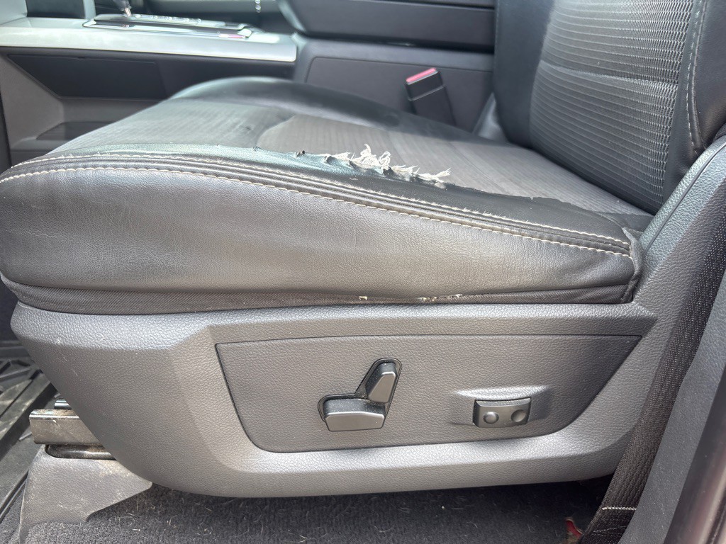 2011 Dodge Ram 1500 Image 20